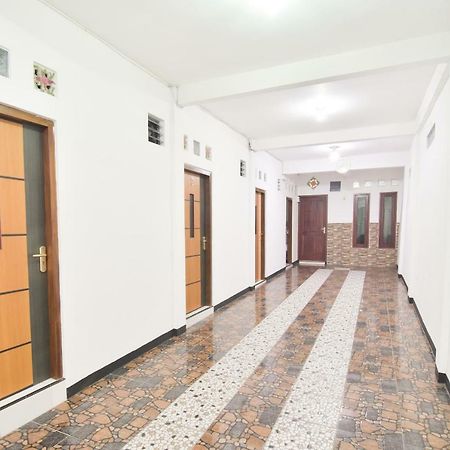 Dua Putri Villa Pasuruan Eksteriør billede
